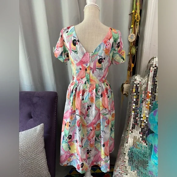 ❌SOLD❌UNIQUE VINTAGE MODCLOTH XL PARROT TROPICAL BIRD SWING DRESS SWEETHEART - Picture 8 of 9